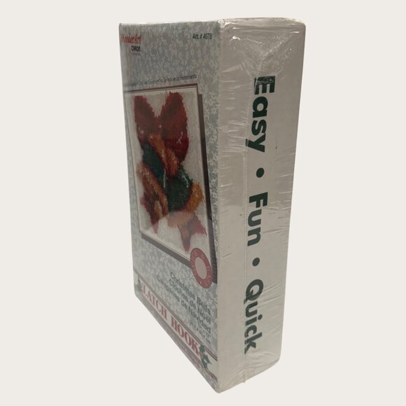 Caron WonderArt Christmas Bells Latch Hook Kit 12" X 12" - Picture 4 of 4